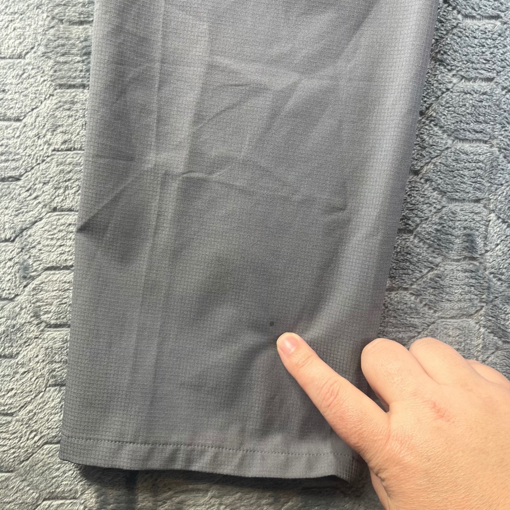 TravisMathew Golf Pants Mens 34 Grey Good Stretch Performance Micro-grid 34x31.5 - Picture 7 of 9